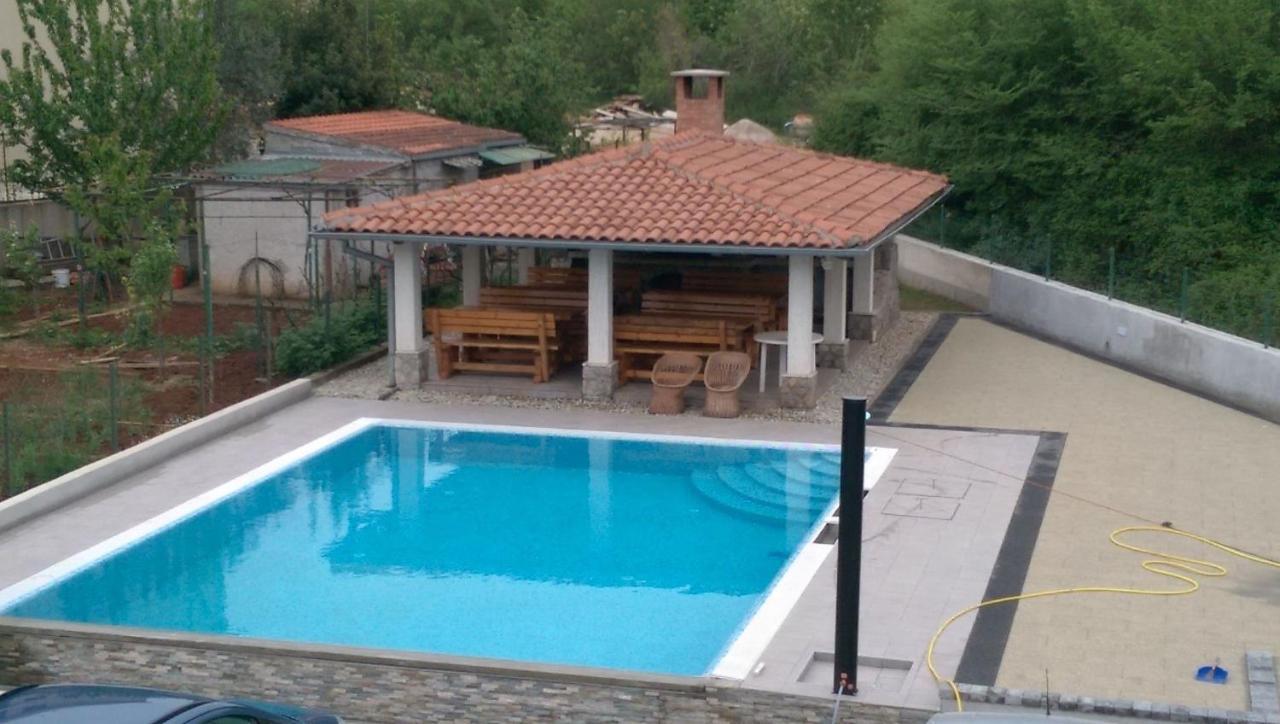 Apartment Suzy Vantacici Bilik gambar