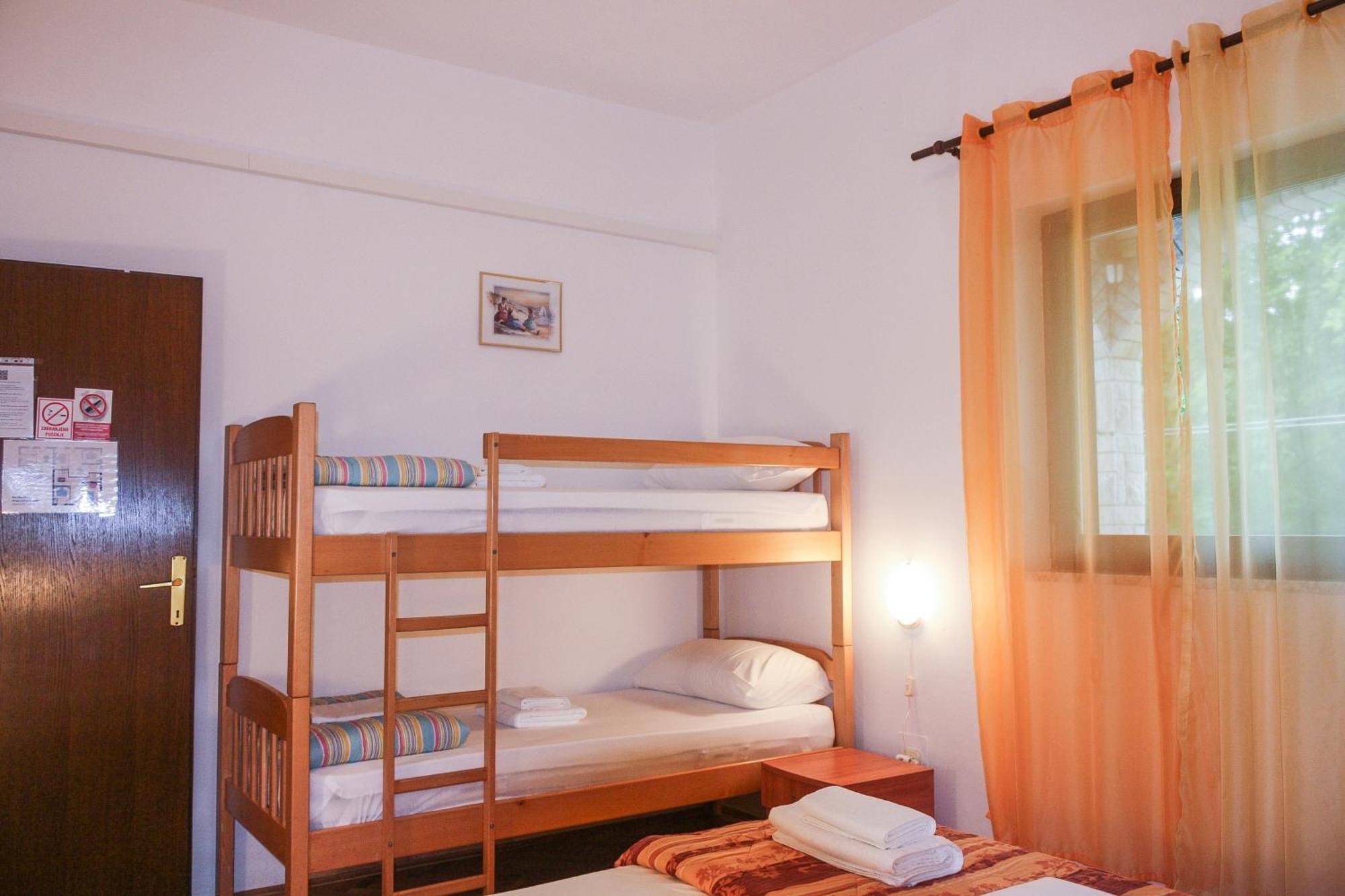 Apartment Suzy Vantacici Bilik gambar