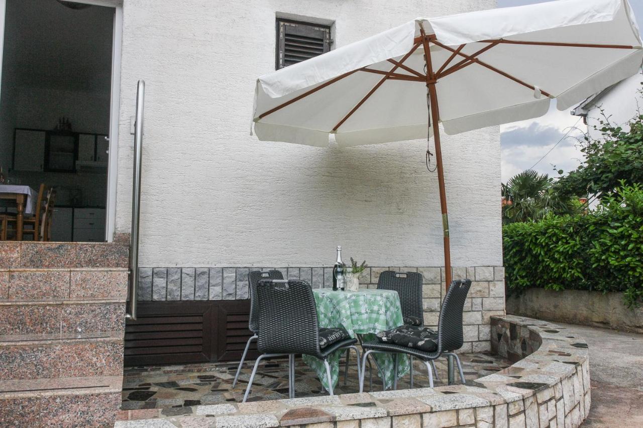 Apartment Suzy Vantacici Luaran gambar